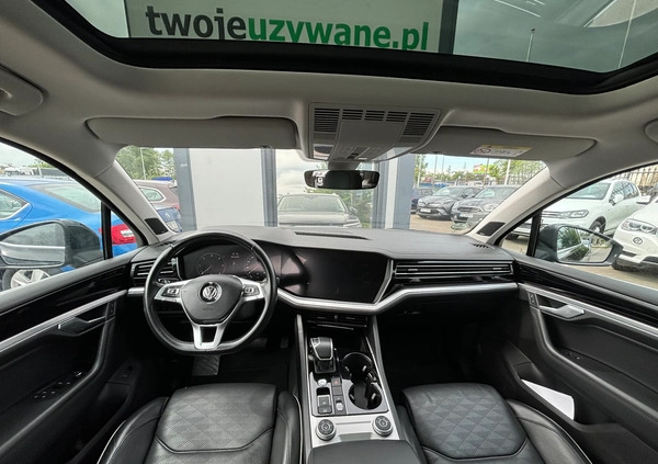 Volkswagen Touareg cena 224900 przebieg: 122396, rok produkcji 2019 z Margonin małe 436